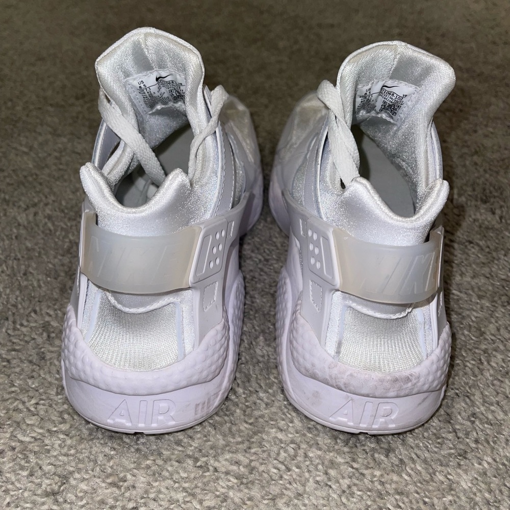 SOLD❗️Nike white huarache sneakers 🤍 - Picture 3 of 6